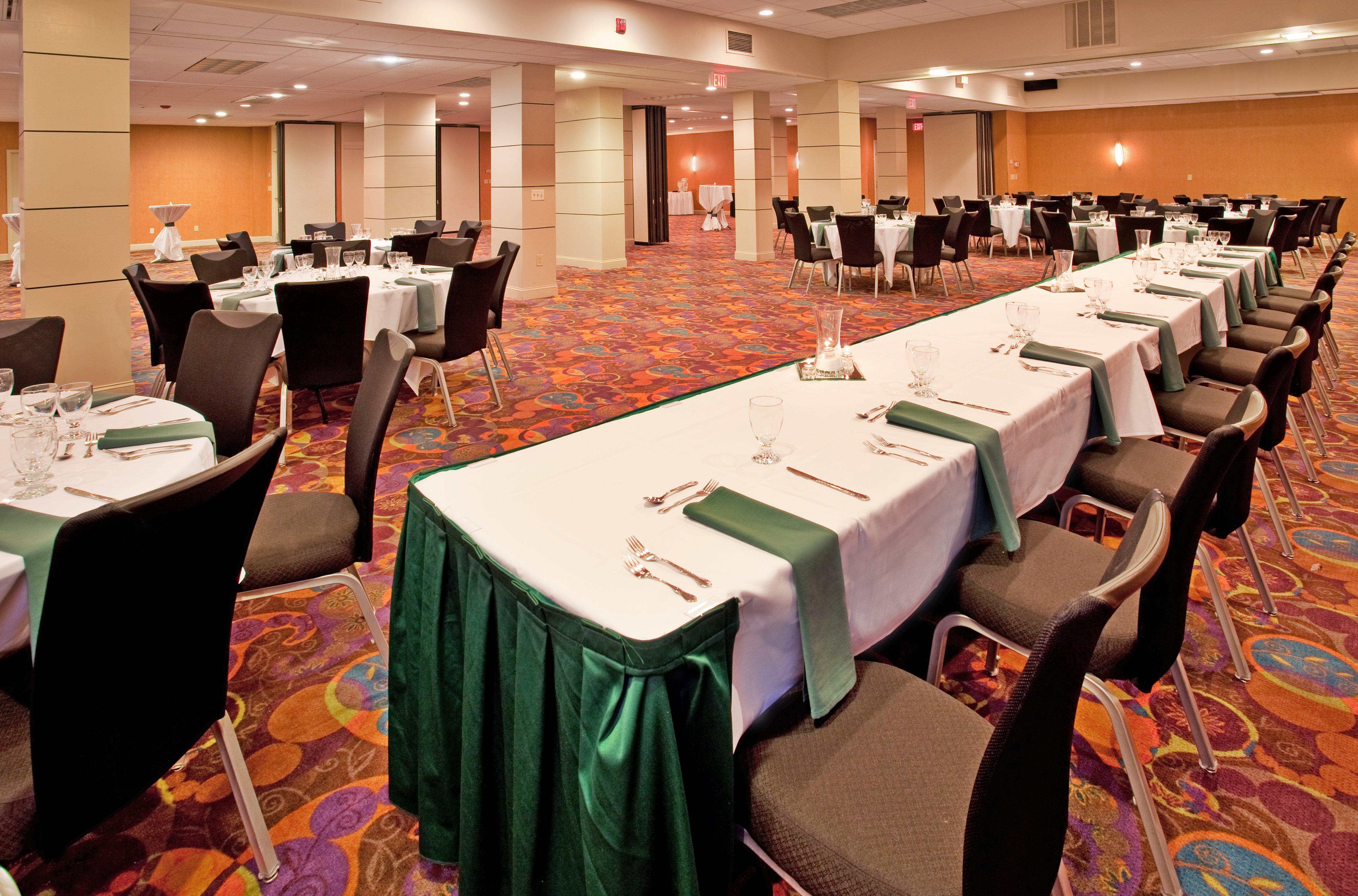 Holiday Inn At The Campus By Ihg Manhattan Exterior foto