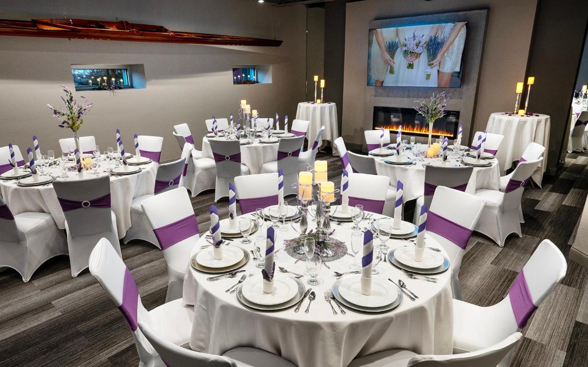 Holiday Inn At The Campus By Ihg Manhattan Exterior foto