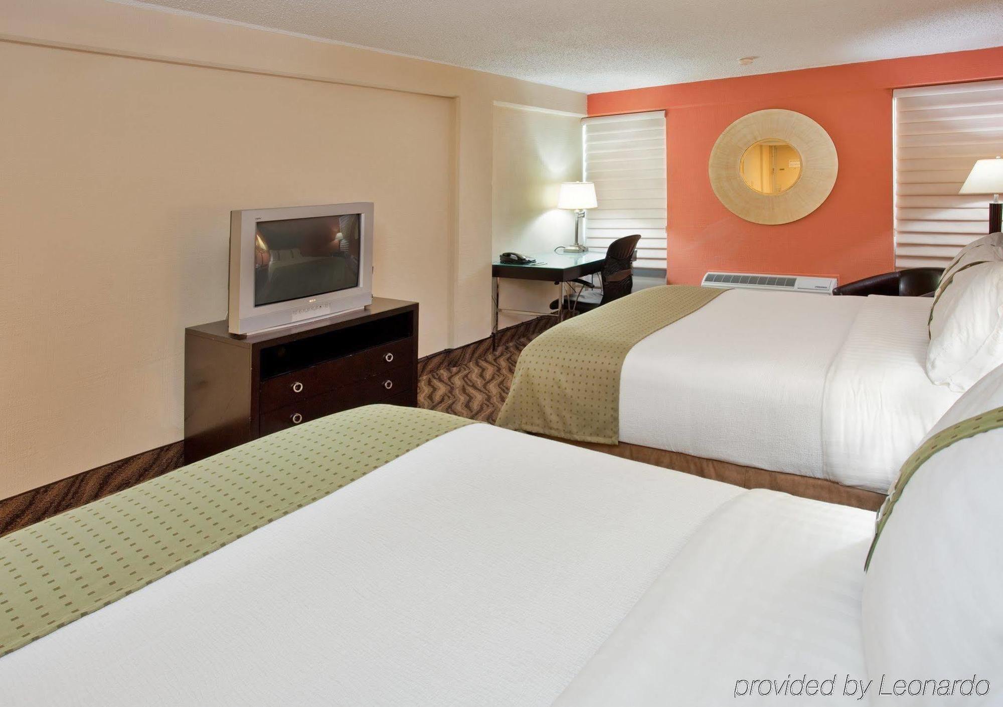 Holiday Inn At The Campus By Ihg Manhattan Habitación foto
